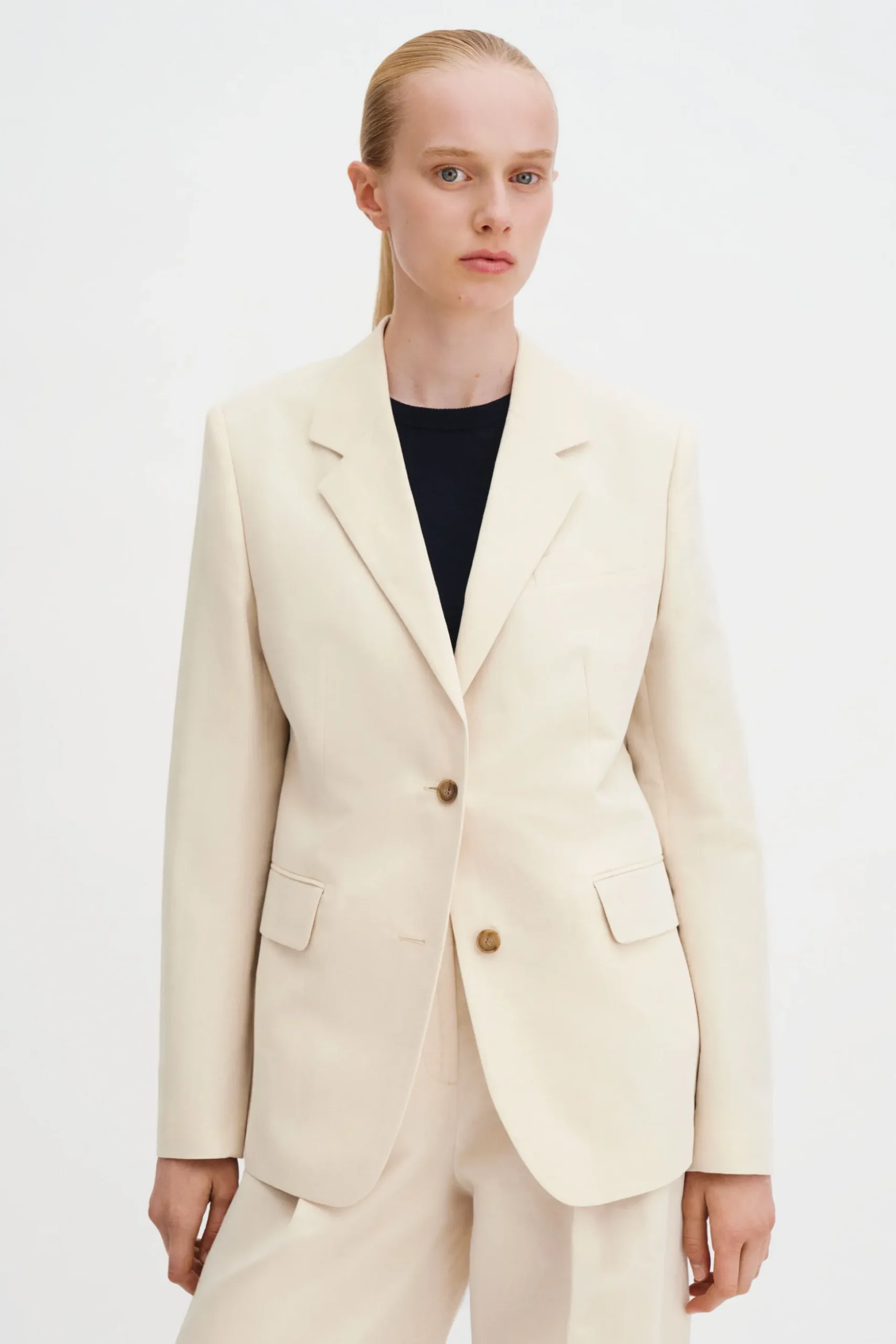 Delilah Linen Blazer