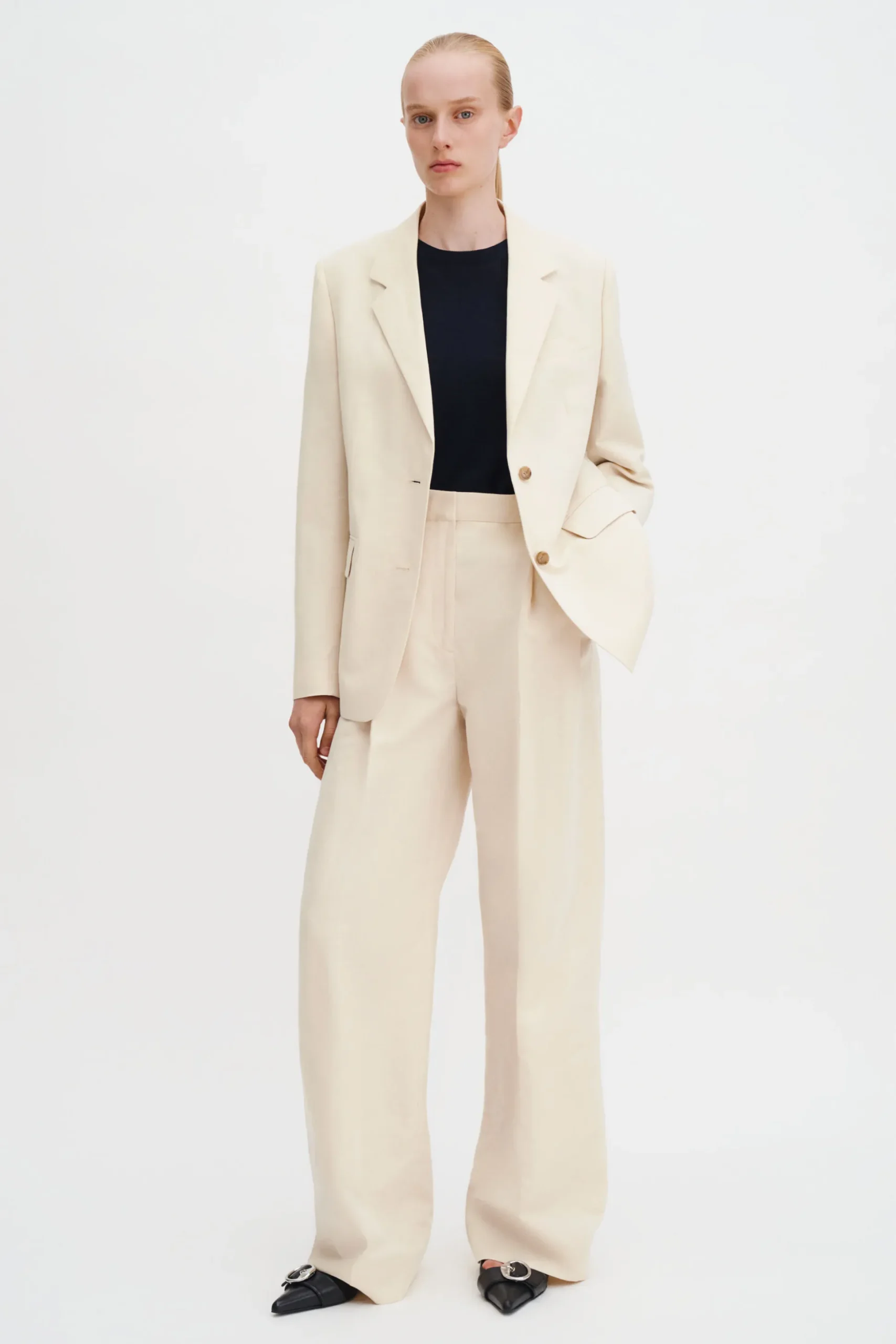 Delilah Linen Blazer