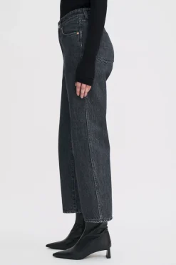 High Waisted Cropped Jeans