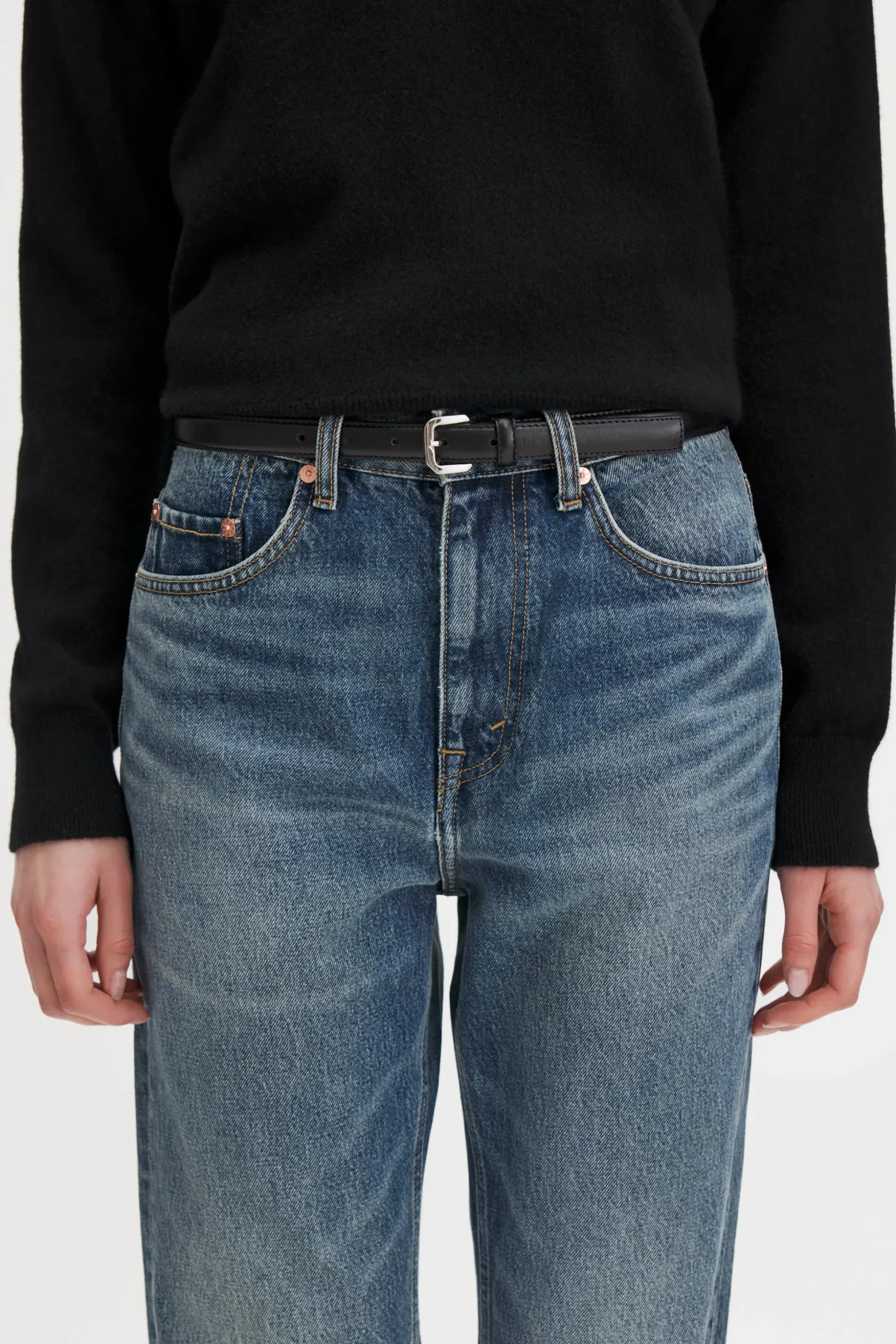 Small Buckle Belt